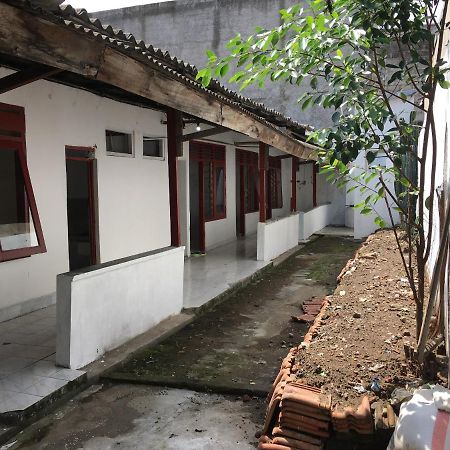 Tambak Bayan Guesthouse Kejayan Luaran gambar