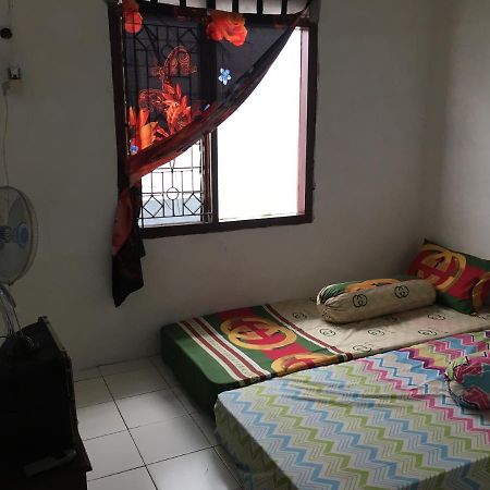 Tambak Bayan Guesthouse Kejayan Luaran gambar