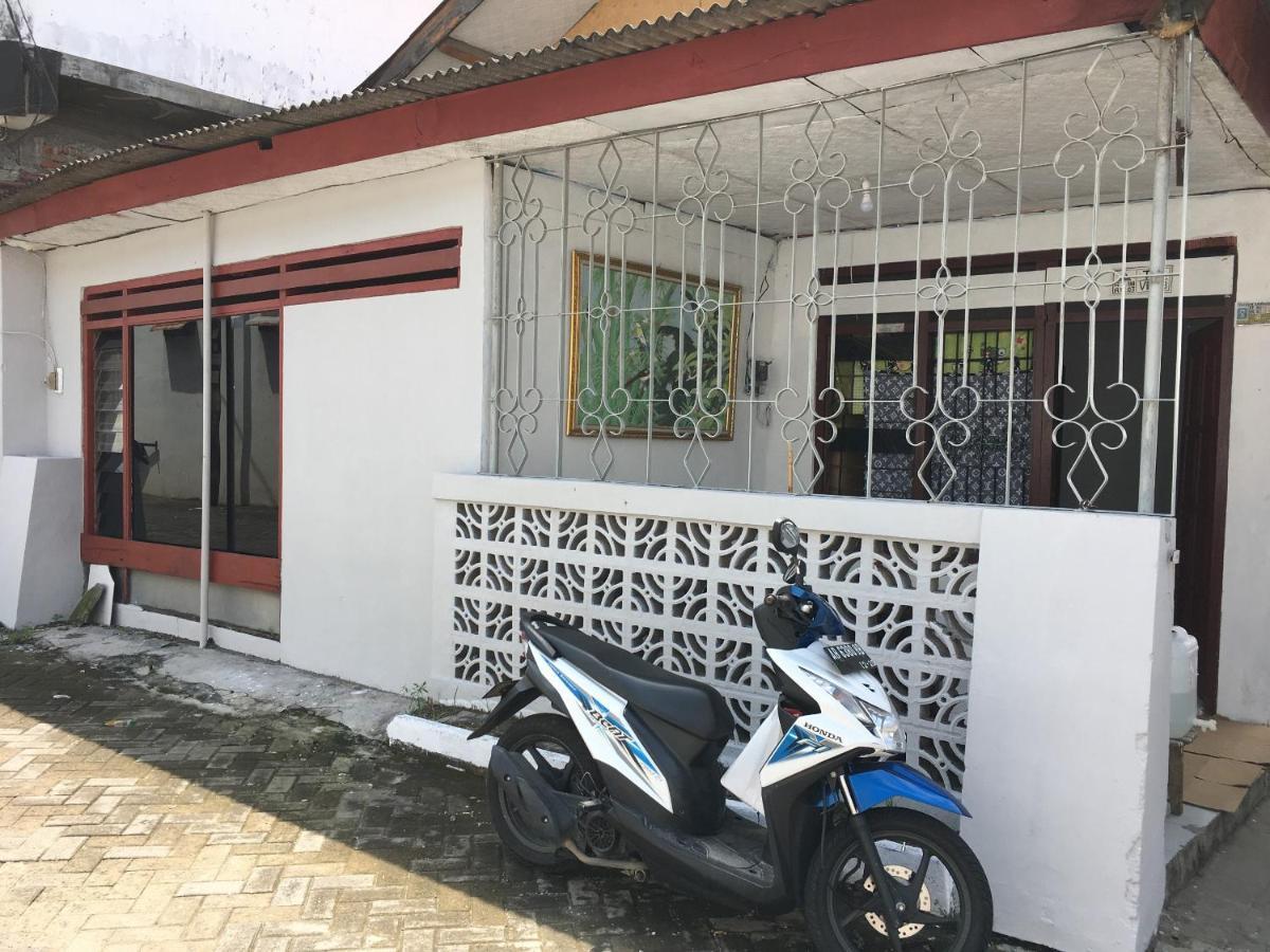 Tambak Bayan Guesthouse Kejayan Luaran gambar